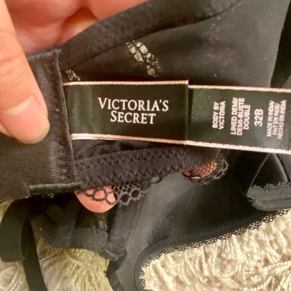 NWOT VS BBV Long line lace bra - Picture 3 of 3